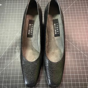 EUC Stuart Weitzman leather block heel pumps